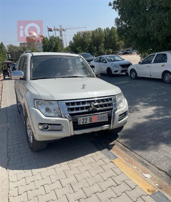 ميتسوبيشي باجيرو 2017 للبيع في العراق - النجف